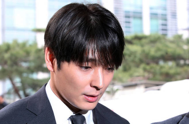 FT아일랜드 "최종훈 음주운전 적발 경찰관에게 뇌물주려했다"