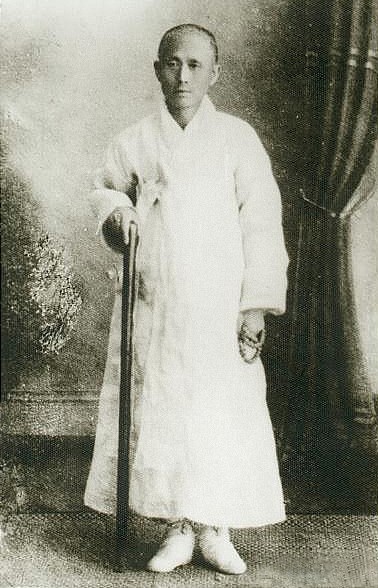 영화 사바하 '독립운동가' 합성논란