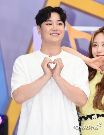 학폭 논란' 지수, '달뜨강' 하차 청원 천명 돌파+유재환 "공황장애, 주식으로 극복+이나은, '맛남의 광장'서 최대한 편집..왕따 가해→학폭 논란 여파