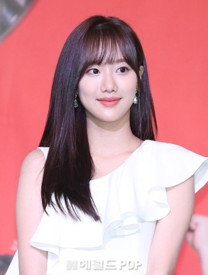 학폭 논란' 지수, '달뜨강' 하차 청원 천명 돌파+유재환 "공황장애, 주식으로 극복+이나은, '맛남의 광장'서 최대한 편집..왕따 가해→학폭 논란 여파