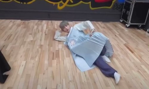 강다니엘! 파라노이아 티저공개♡3년만에 MBC 라디오스타에 출연♡ 설날앞두고 한복입고 윷놀이에 정감이 넘쳐♡ Rayli 흑발 녤의 화보♡
