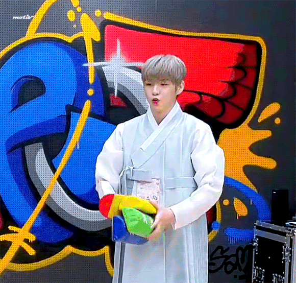 강다니엘! 파라노이아 티저공개♡3년만에 MBC 라디오스타에 출연♡ 설날앞두고 한복입고 윷놀이에 정감이 넘쳐♡ Rayli 흑발 녤의 화보♡