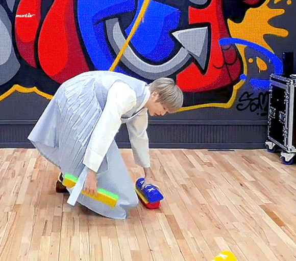 강다니엘! 파라노이아 티저공개♡3년만에 MBC 라디오스타에 출연♡ 설날앞두고 한복입고 윷놀이에 정감이 넘쳐♡ Rayli 흑발 녤의 화보♡